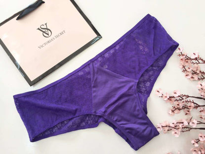 Imagen de Victoria's Secret  Cheeky Morado Con Encaje.
